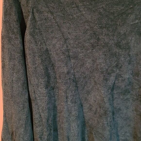 Torrid top   - Picture 2 of 4